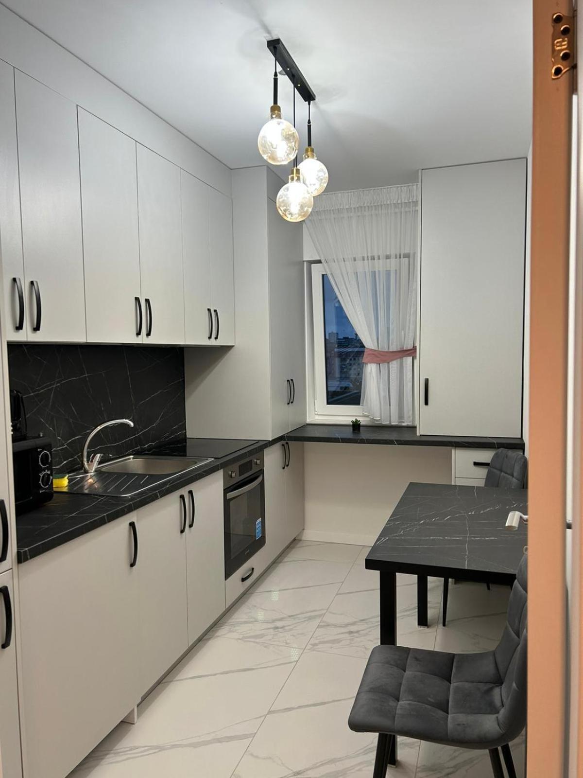 Exclusive Ultracentral Apartments And Studios #Enescu#Universitatii#Suceava Luaran gambar